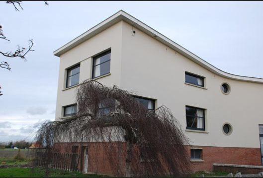Residence Cosyade Equipee D'Un Parking Prive Gratuit Bourbourg Exterior photo